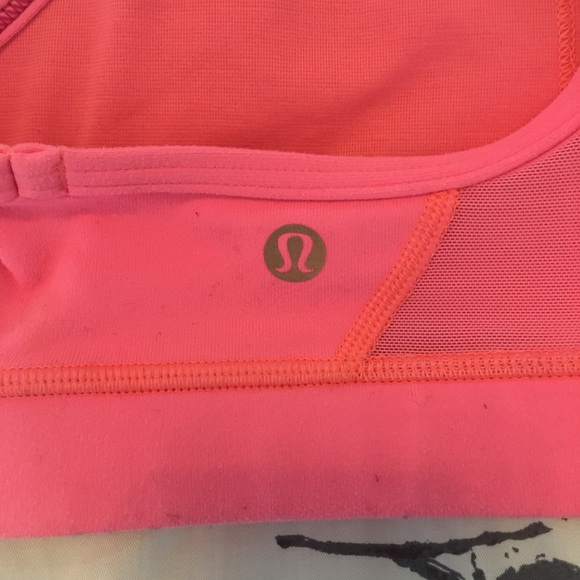 Cute bright coral lululemon sports bra💗🍋 - Picture 4 of 5
